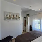 Bluebay Apartment *